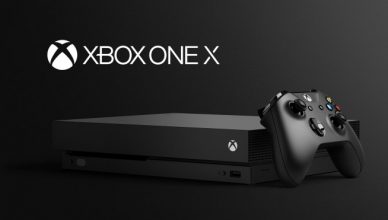 Xbox One X z napisem